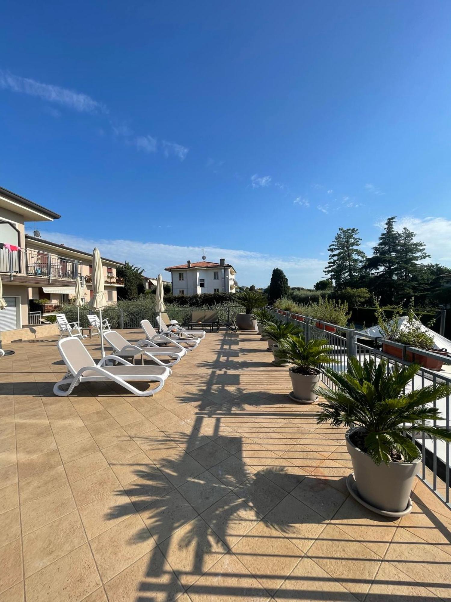 Albergo Aquila Lazise Bagian luar foto